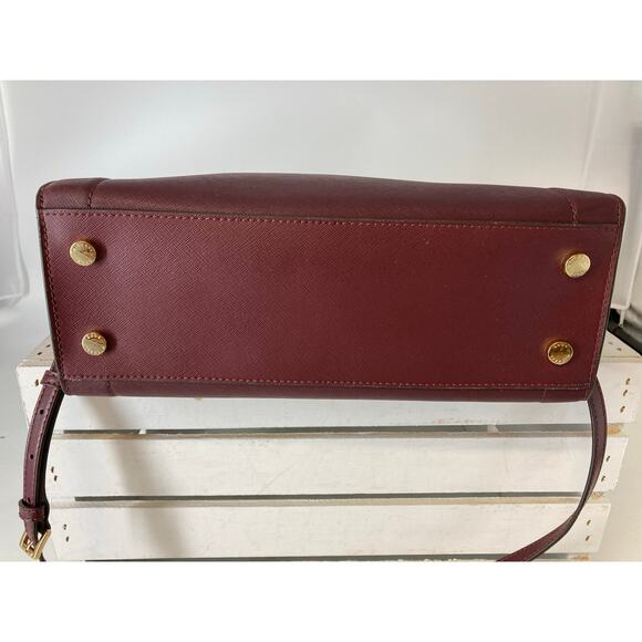 MICHAEL KORS, LARGE WINE SAFFIANO LEATHER CROSSBODY BAG - Picture 12 of 16